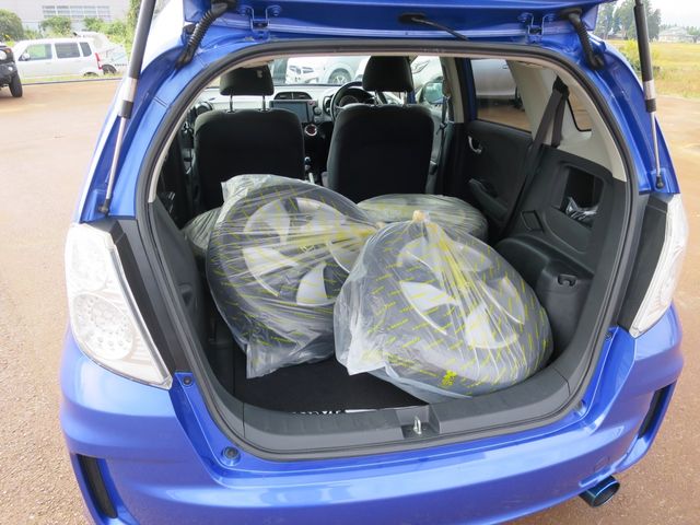 Honda FIT 2013-04 19076-8