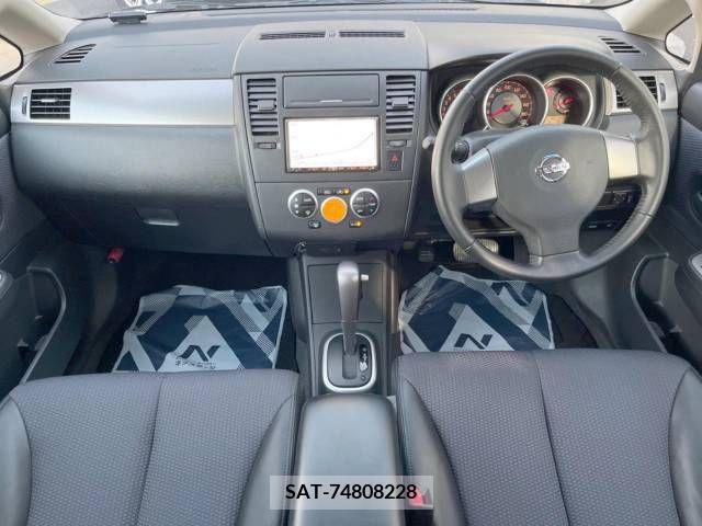 Nissan TIIDA 2007-09 394666-1