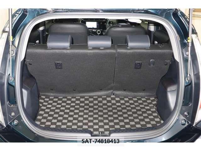 Toyota AQUA 2018-09 395690-12