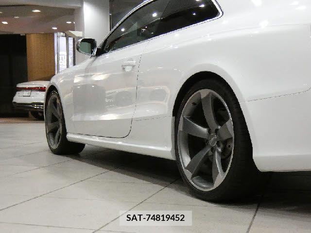 Audi RS5 2014-04 335979-12