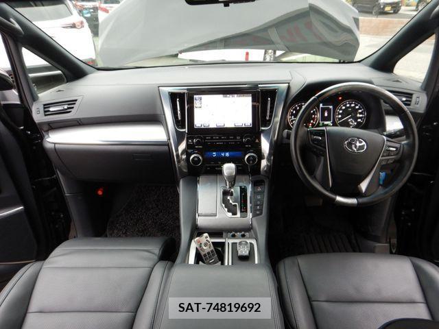 Toyota ALPHARD 2018-09 210456-16