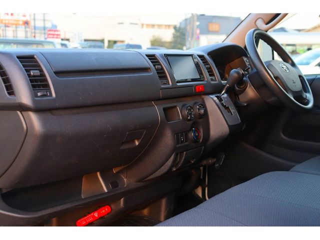 Toyota HIACE VAN 2018-09 27523-22