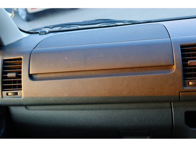 Toyota HIACE VAN 2018-09 27523-18