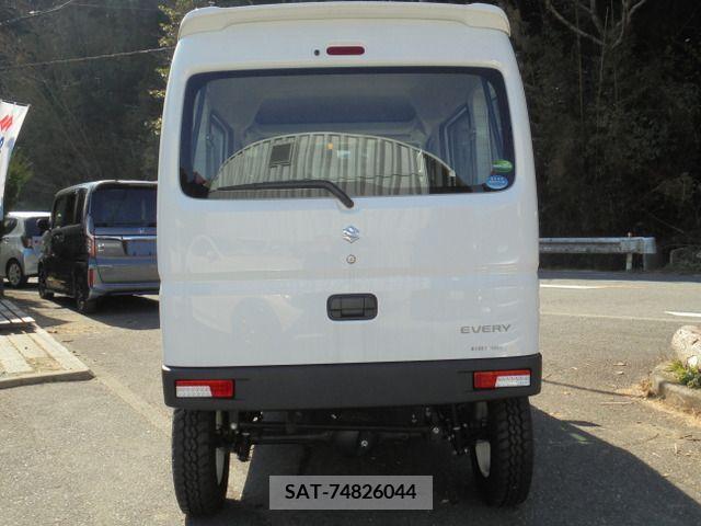 Suzuki EVERY 2020-11 207988-2