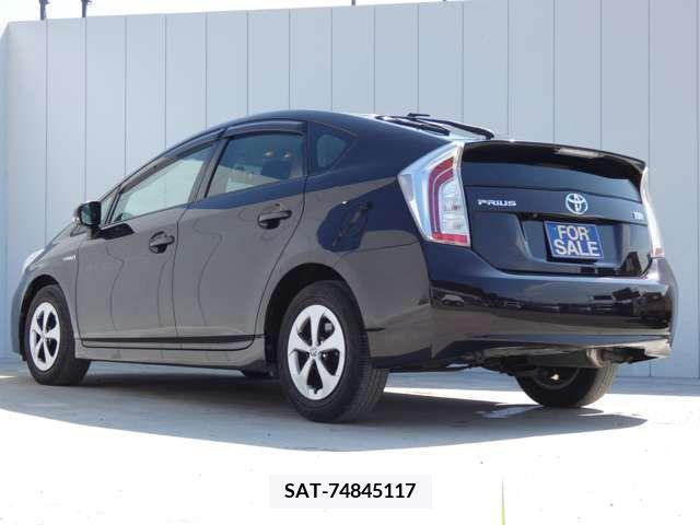 Toyota PRIUS 2012-01 366644-5