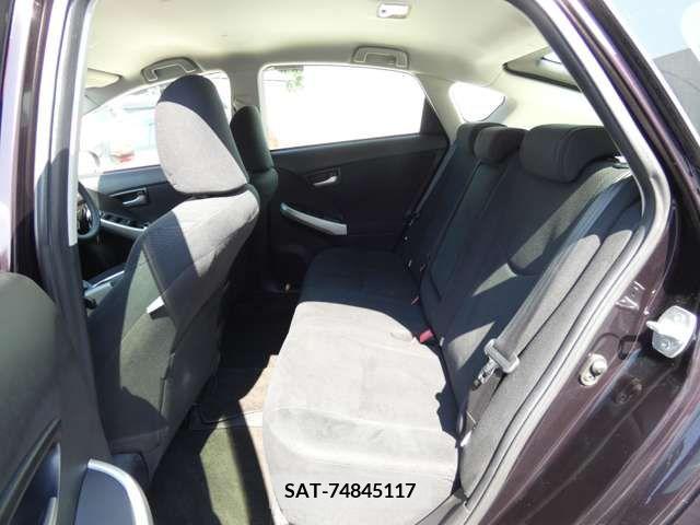 Toyota PRIUS 2012-01 366644-9