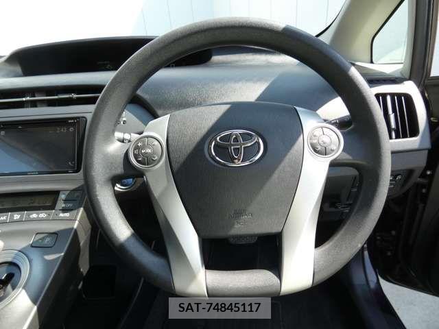 Toyota PRIUS 2012-01 366644-12