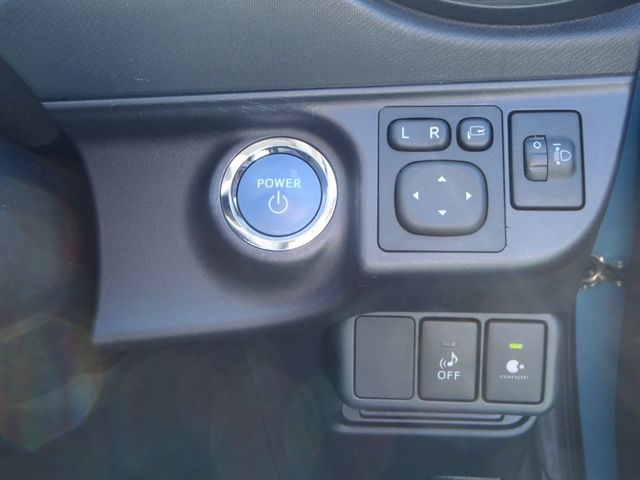 Toyota AQUA 2013-12 2261-14