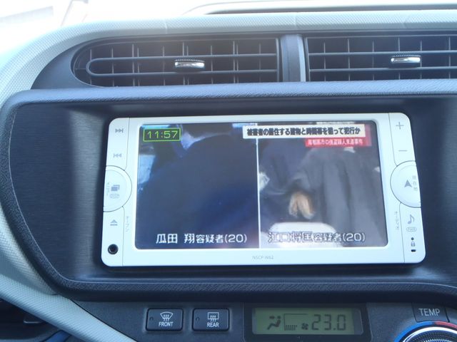 Toyota AQUA 2013-12 2261-20