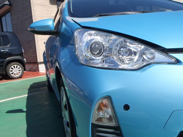 Toyota AQUA 2013-12 2261-5