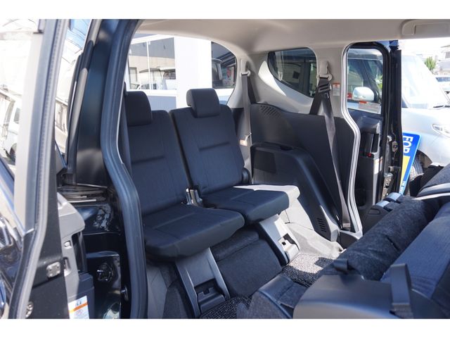 Toyota SIENTA 2016-08 13939-6