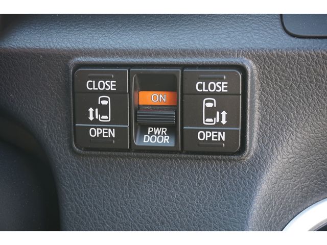 Toyota SIENTA 2016-08 13939-10
