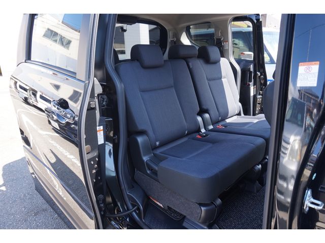 Toyota SIENTA 2016-08 13939-5