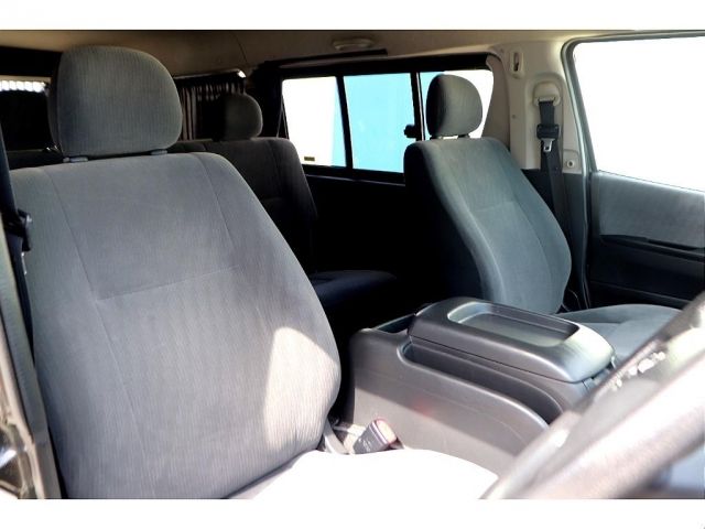 Toyota HIACE VAN 2011-01 10517-15