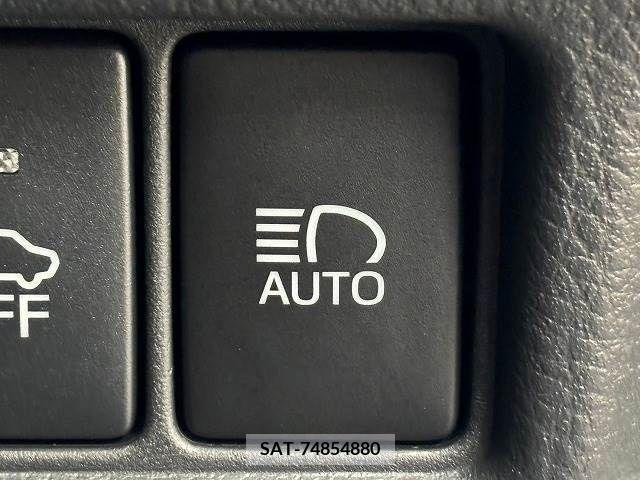 Toyota C-HR 2018-03 214245-9