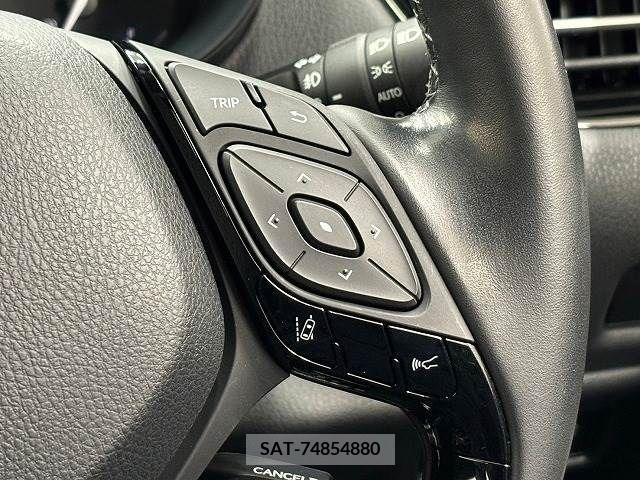 Toyota C-HR 2018-03 214245-8