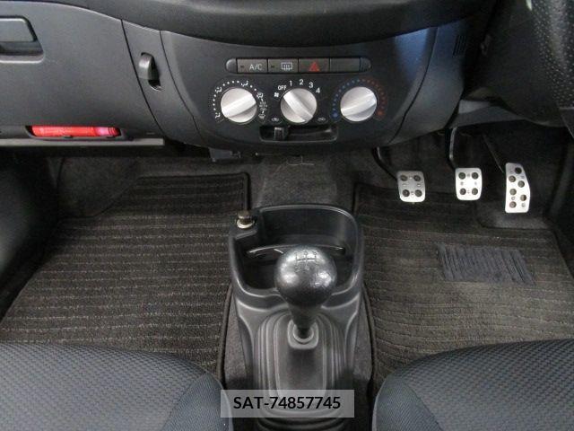 Daihatsu ESSE 2009-04 203403-10