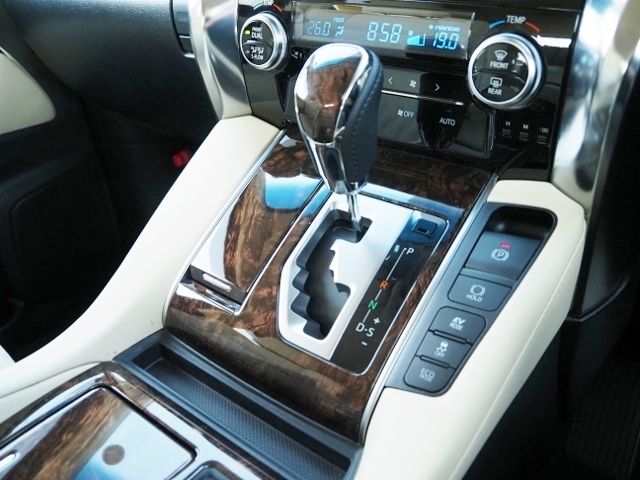 Toyota VELLFIRE 2020-07 17153-26