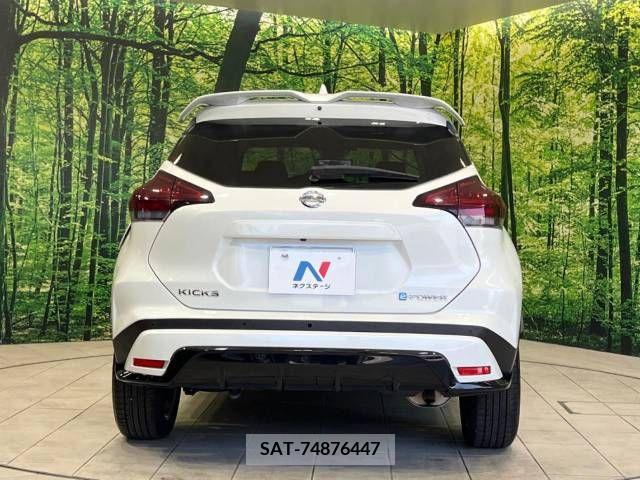 Nissan KICKS 2020-10 379949-15