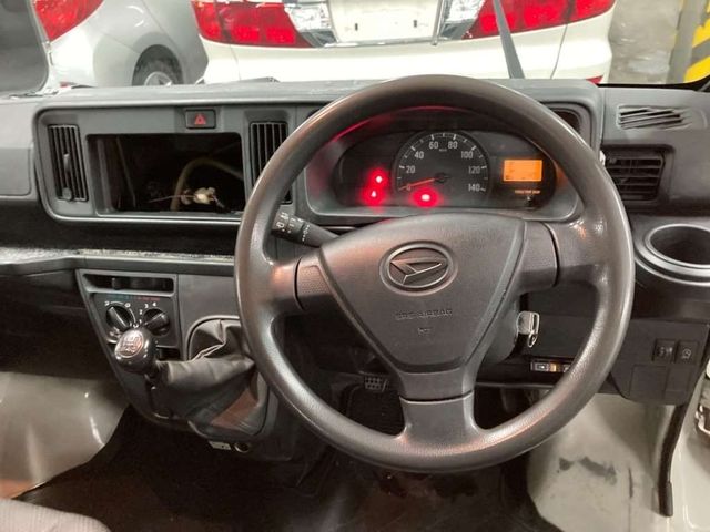 Daihatsu HIJET CARGO 2019-05 194430-4