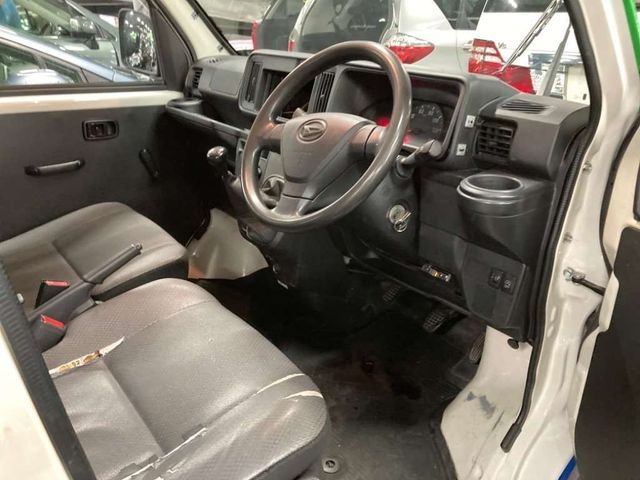 Daihatsu HIJET CARGO 2019-05 194430-1