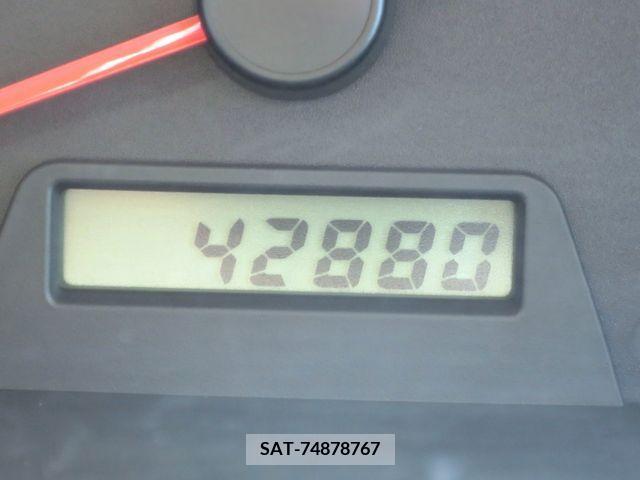 Suzuki EVERY 2012-01 301767-23