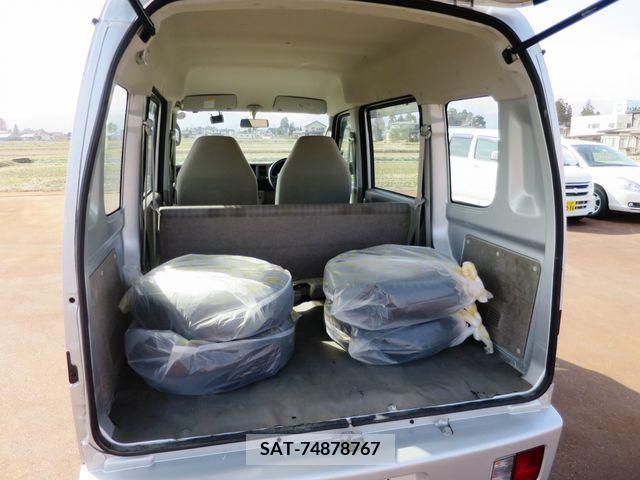 Suzuki EVERY 2012-01 301767-7