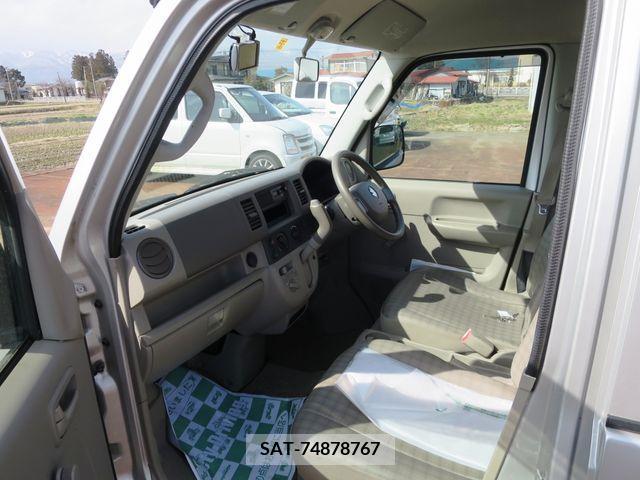 Suzuki EVERY 2012-01 301767-5