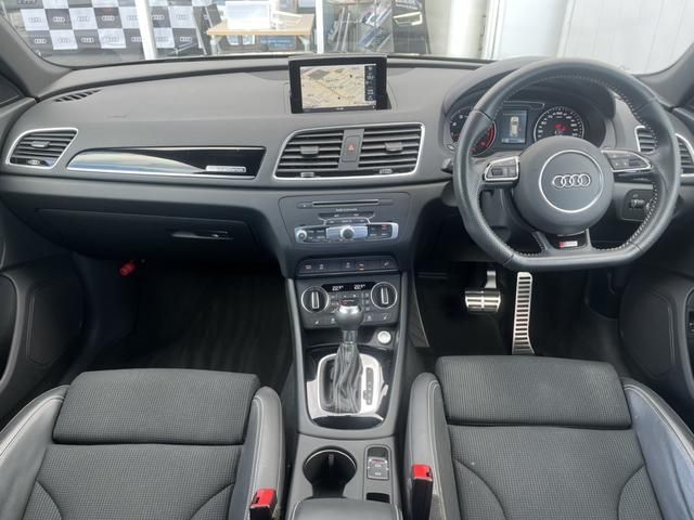 Audi Q3 2018-10 16845-7