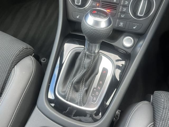 Audi Q3 2018-10 16845-12
