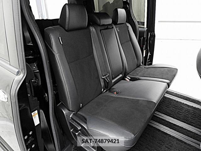 Toyota NOAH 2019-04 365093-19