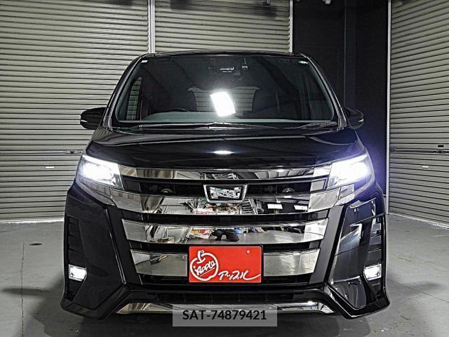 Toyota NOAH 2019-04 365093-2