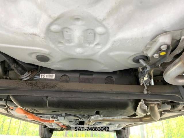 Toyota AQUA 2016-09 220259-19