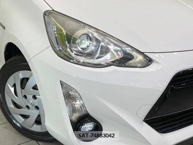Toyota AQUA 2016-09 220259-12