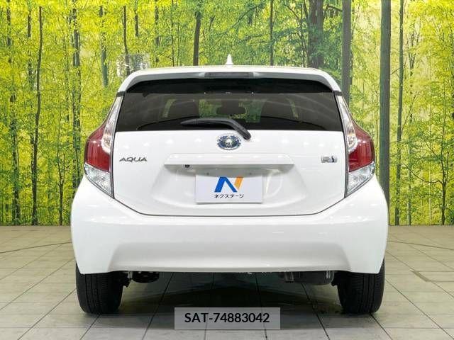 Toyota AQUA 2016-09 220259-15