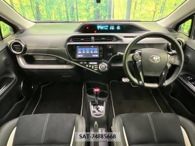 Toyota AQUA 2014-12 323107-1