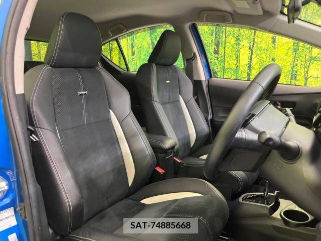 Toyota AQUA 2014-12 323107-8