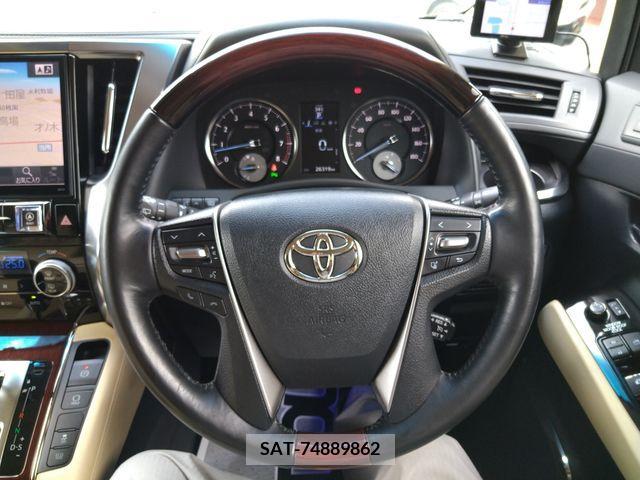 Toyota ALPHARD 2016-10 388968-13