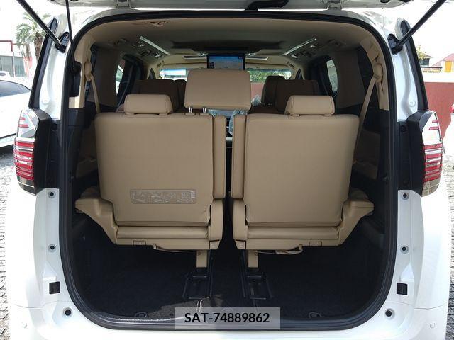 Toyota ALPHARD 2016-10 388968-28
