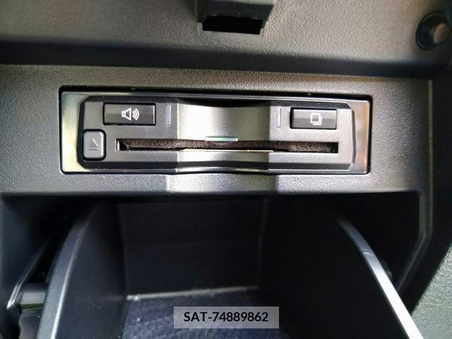Toyota ALPHARD 2016-10 388968-19