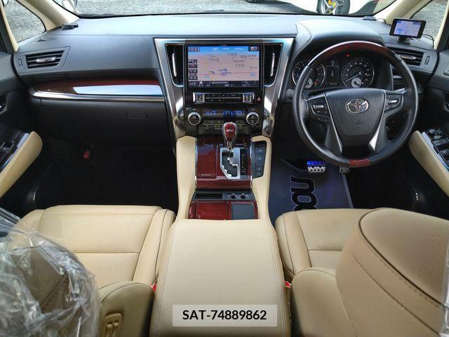 Toyota ALPHARD 2016-10 388968-9