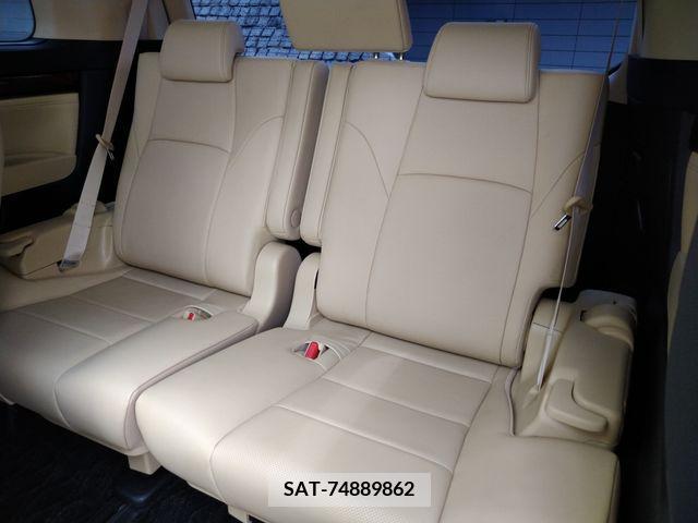 Toyota ALPHARD 2016-10 388968-26