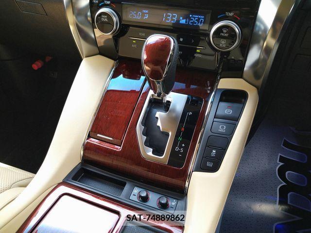 Toyota ALPHARD 2016-10 388968-17