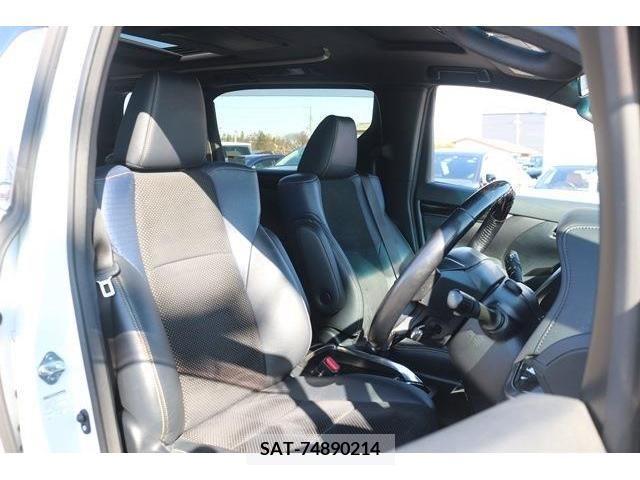 Toyota VELLFIRE 2016-11 211830-12
