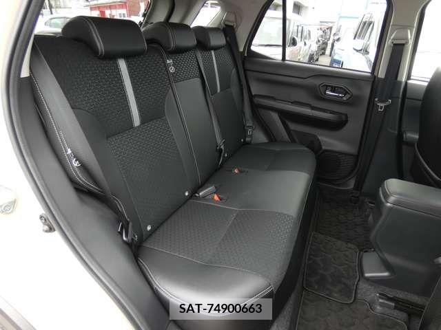 Daihatsu ROCKY 2021-01 299098-24