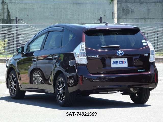Toyota PRIUS ALPHA 2013-01 341152-2