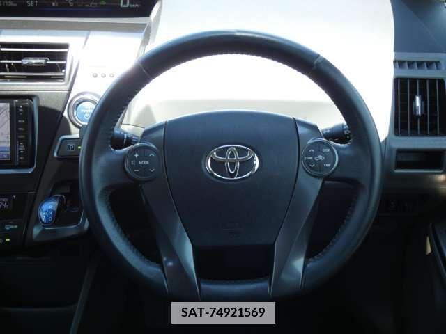 Toyota PRIUS ALPHA 2013-01 341152-12