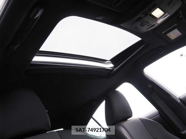 Lexus IS 2021-03 388170-14