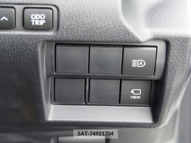 Lexus IS 2021-03 388170-26