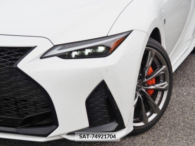 Lexus IS 2021-03 388170-11
